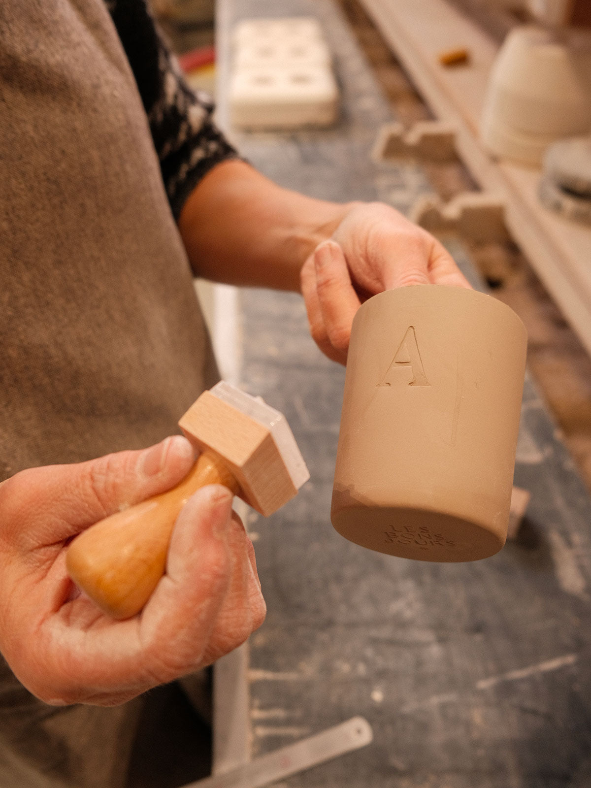 PRÉCOMMANDE - Tasse ABC à personnaliser - Jaune moutarde