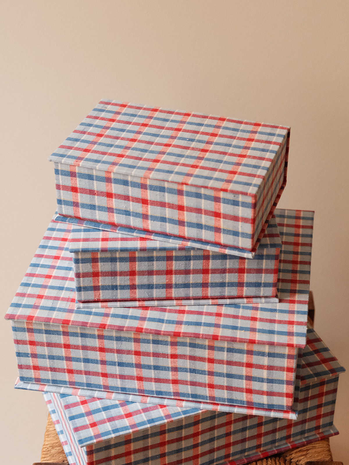 Boîte tissu - Carreaux bleu rouge