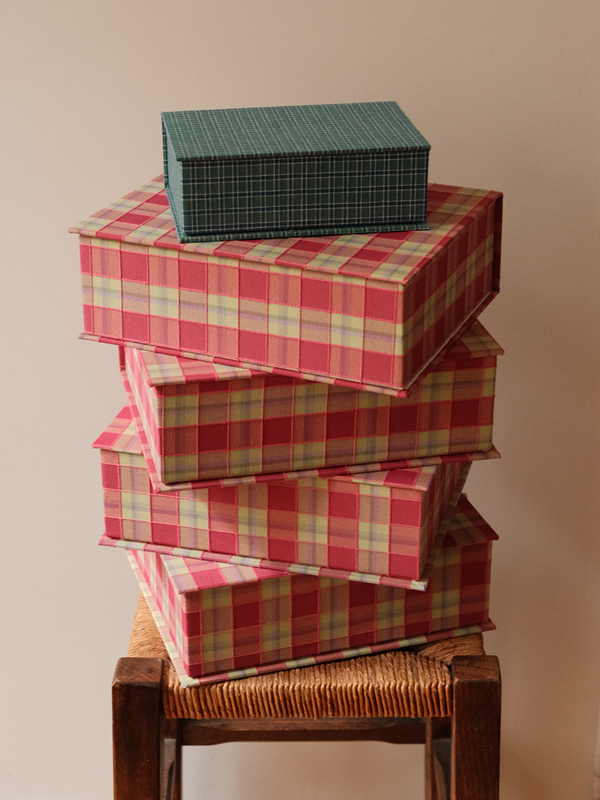 Boîte tissu - Carreaux rouge multico