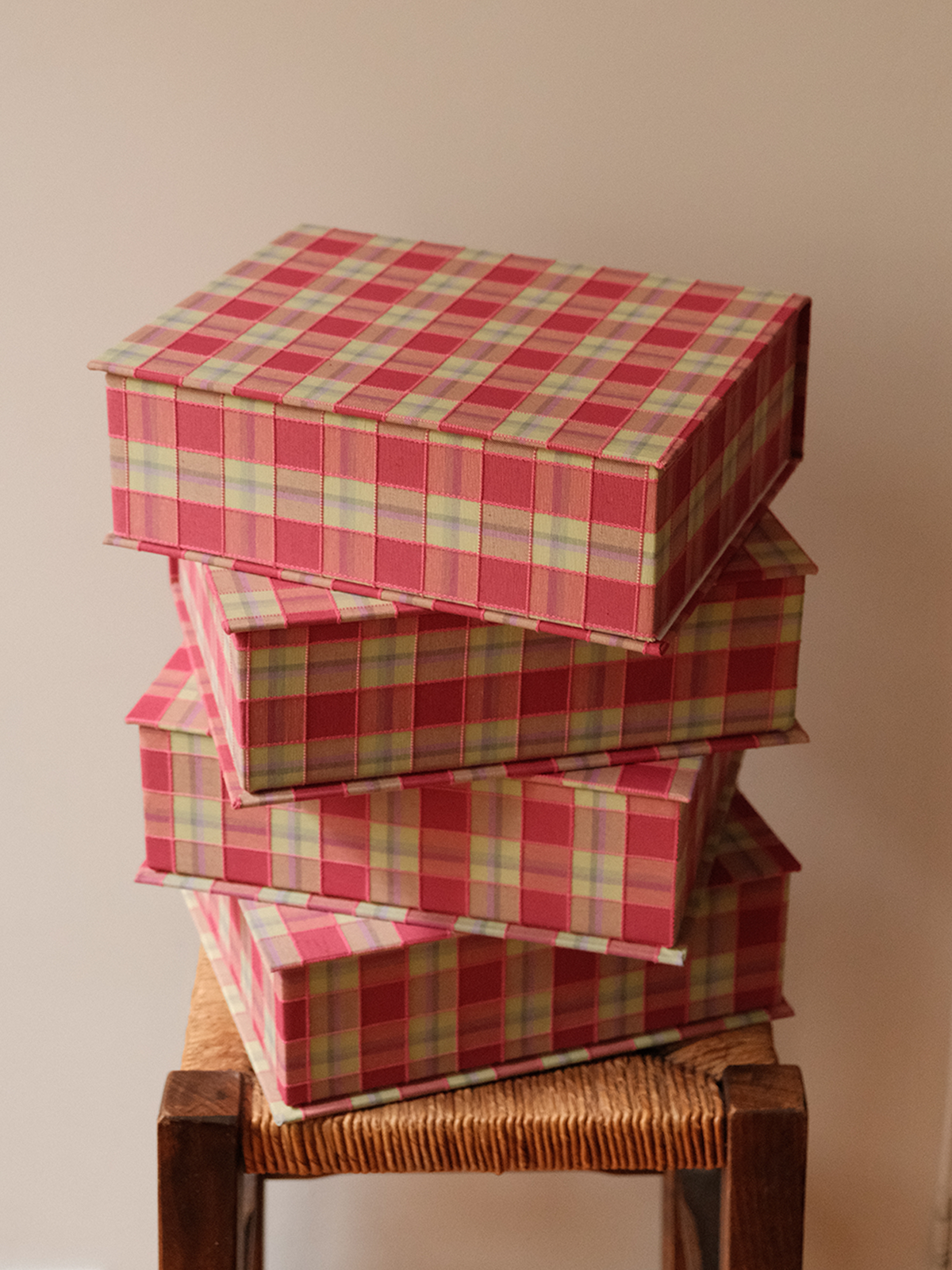 Boîte tissu - Carreaux rouge multico