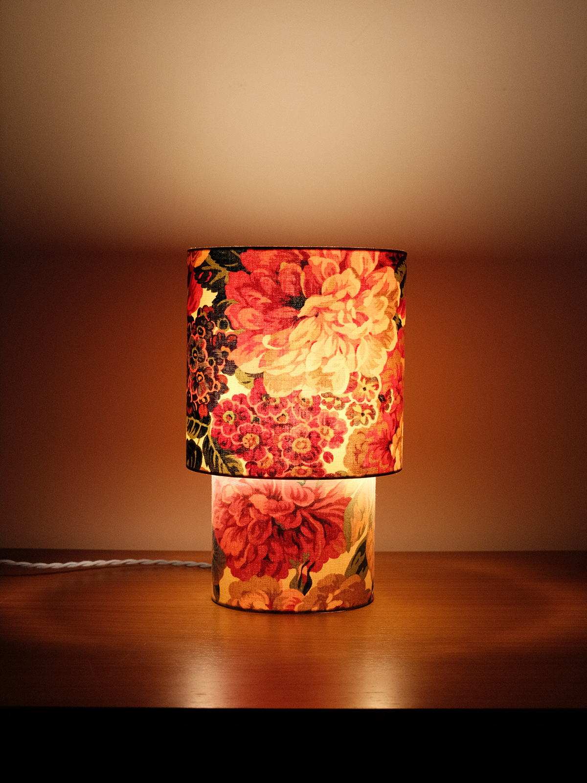 Lampe à poser Colette - Grandes fleurs