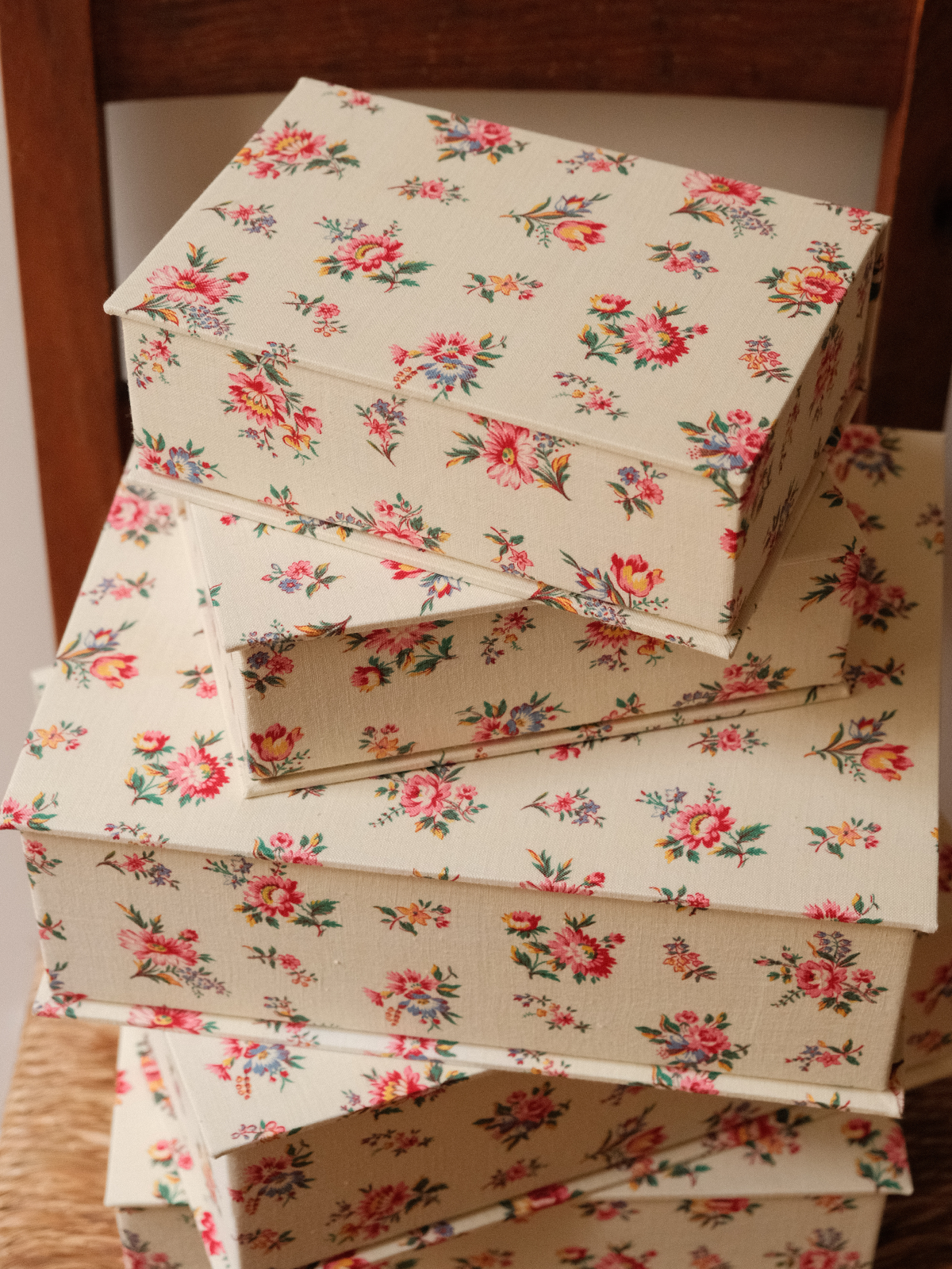 Boîte tissu - Blanche fleurie