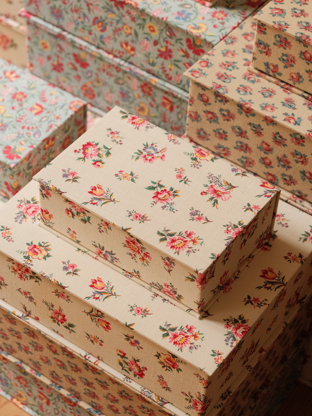 Boîte tissu - Blanche fleurie