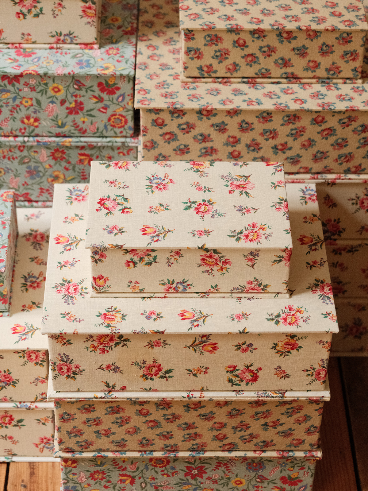 Boîte tissu - Blanche fleurie